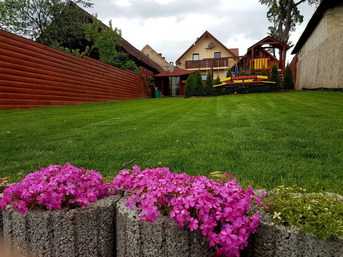 Villa Lienka Bešeňová Exterior foto